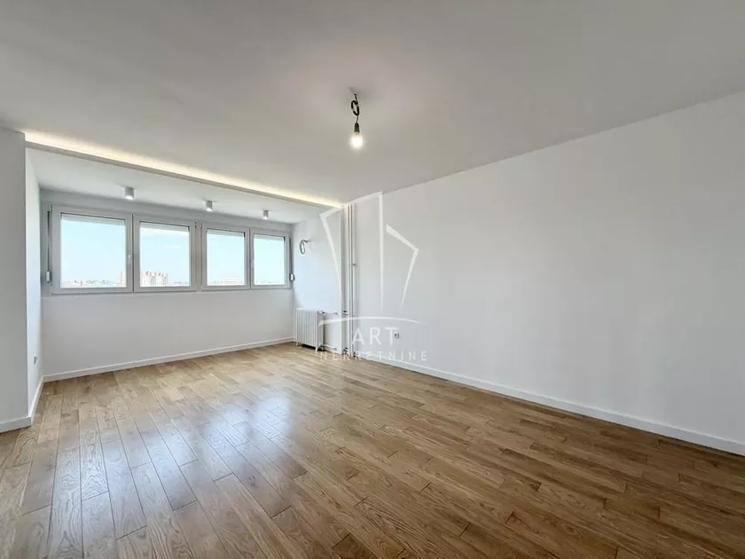 Dvosoban stan na prodaju, Milutina Milankovića, 195.000€, 62m² — 2
