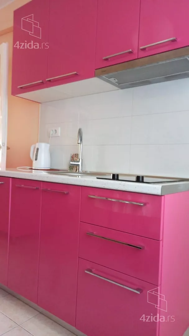 Dvosoban stan na prodaju, Skender-Begova, 298.500€, 49m² — 4
