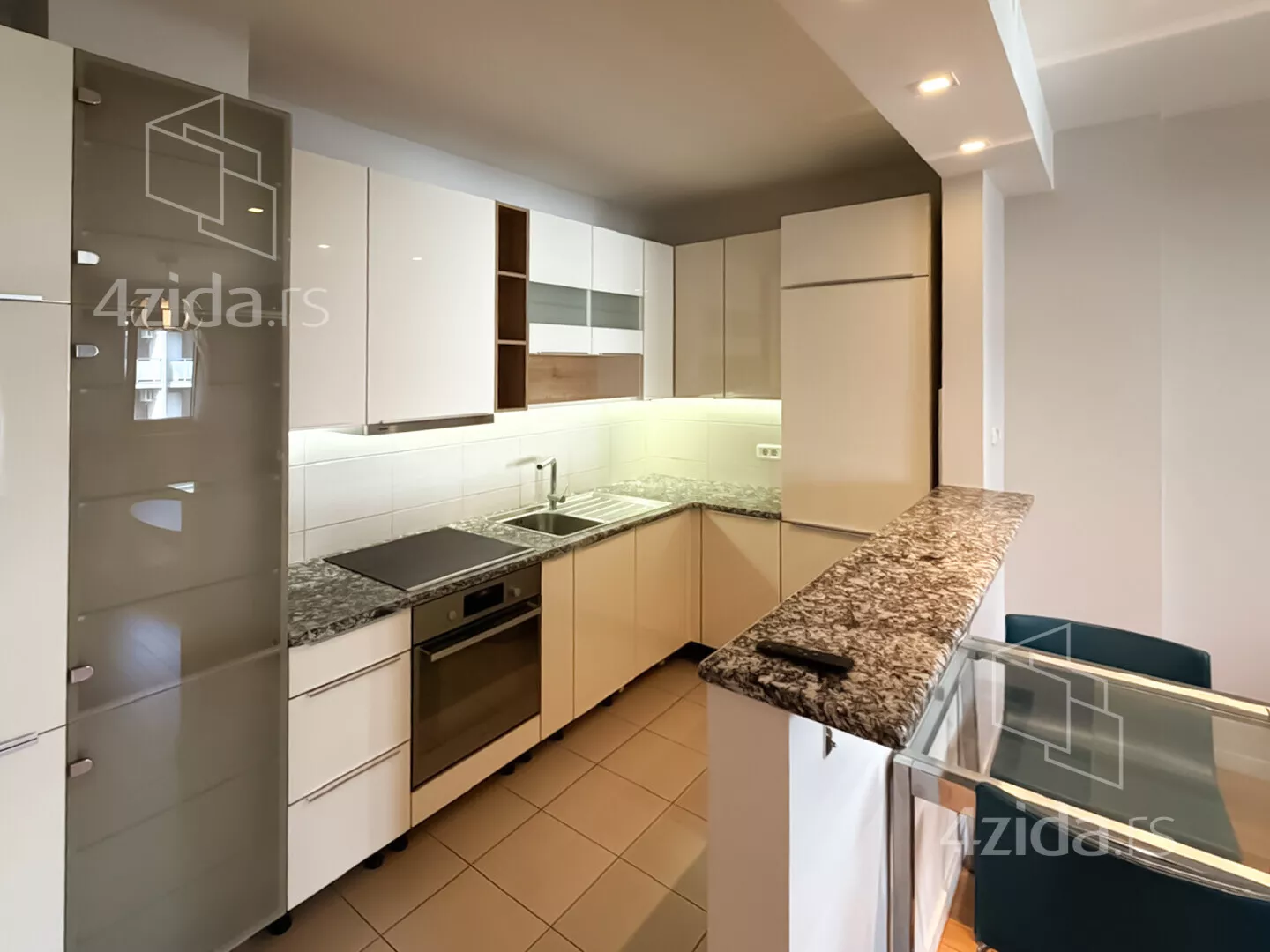Dvosoban stan na prodaju, Uroša Martinovića 9, 290.000€, 56m² — 3