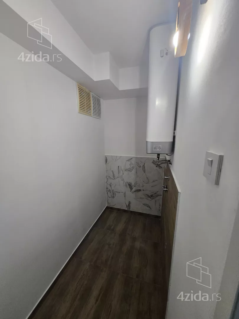 Dvosoban stan na prodaju, Vladimira Popovića, 279.000€, 103m² — 2