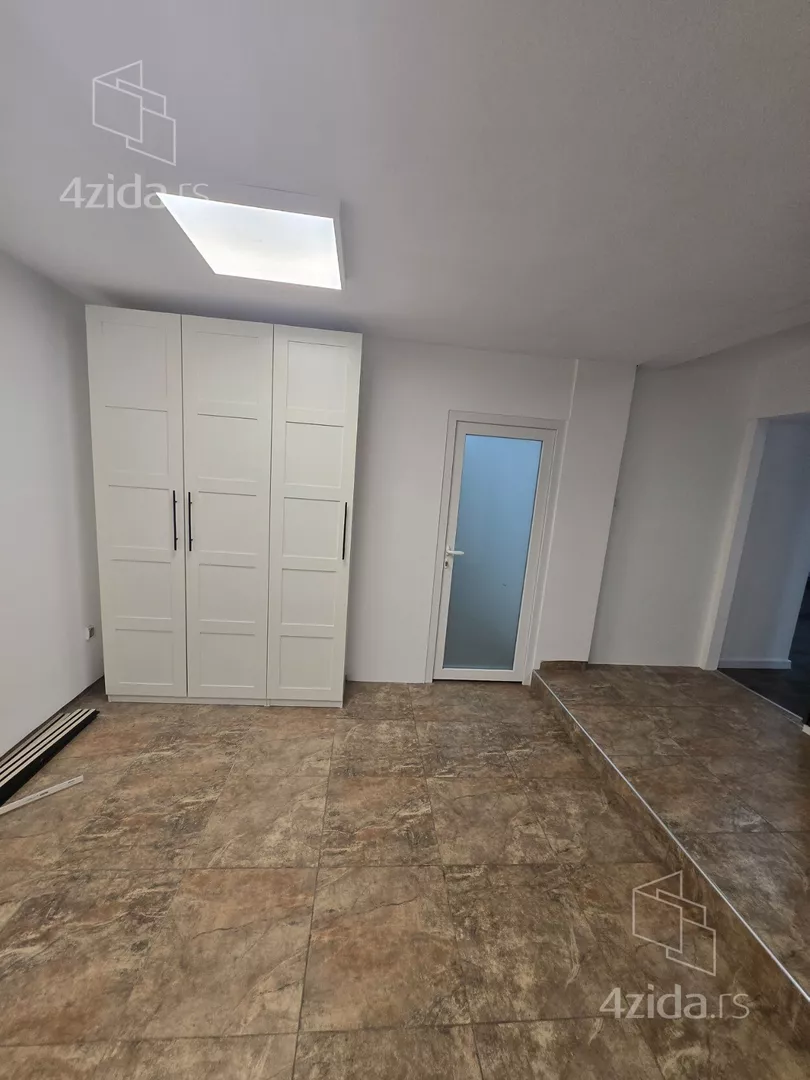 Dvosoban stan na prodaju, Vladimira Popovića, 279.000€, 103m² — 11