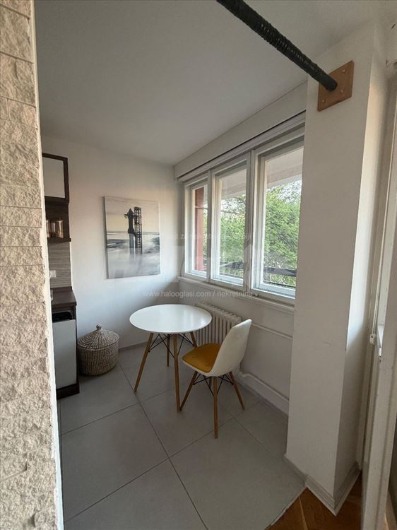 Dvosoban stan na Vozdovcu 43m2 + 9.45m2 lodja — 5