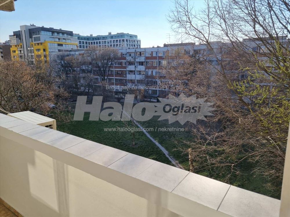 Dvosoban stan Novi Beograd Hotel Jugoslavija — 9