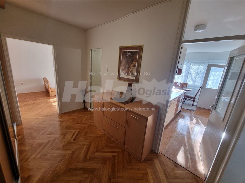 Dvosoban stan Novi Beograd Hotel Jugoslavija — 12