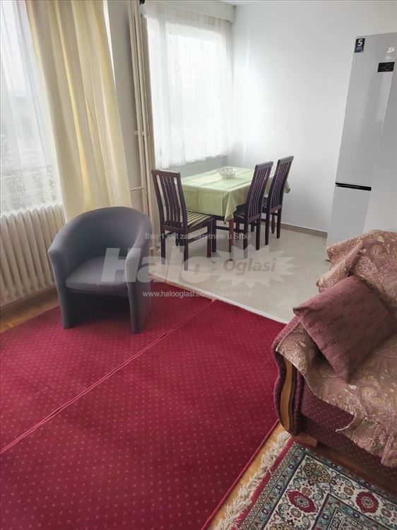 Dvosoban stan- Novi Beograd — 4