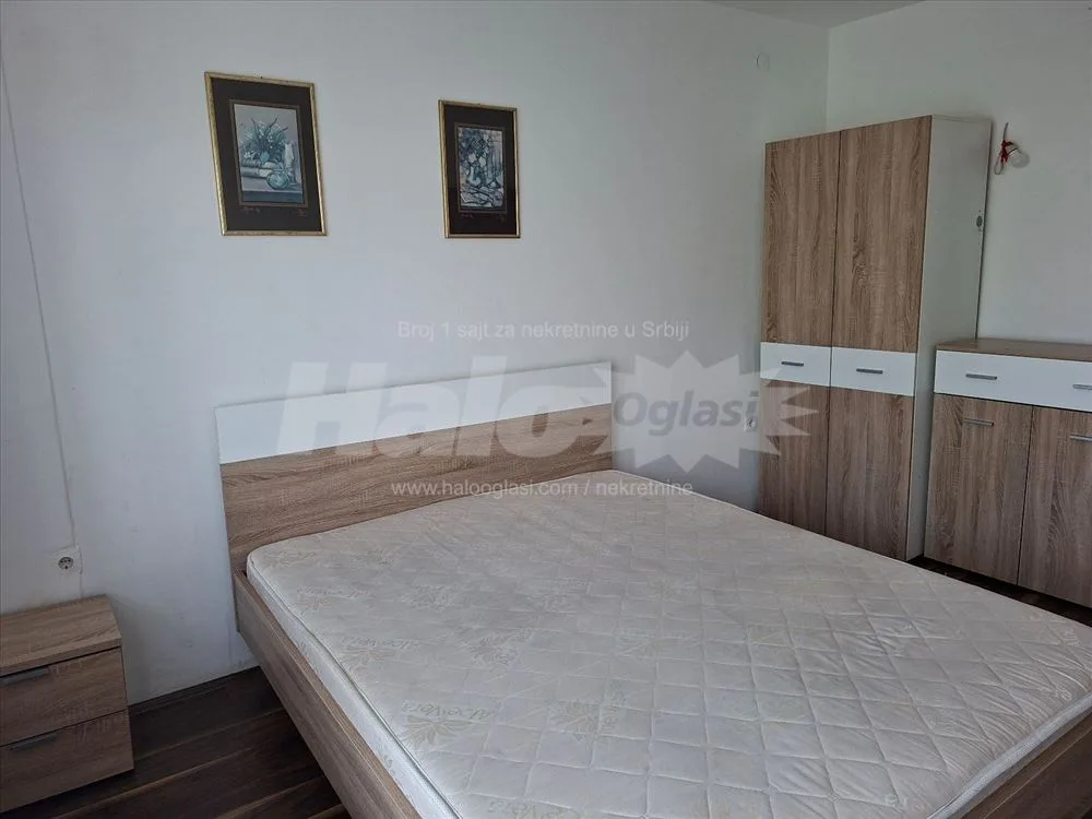 Dvosoban stan, opremljen sa ukljucenim grejanjem — 5