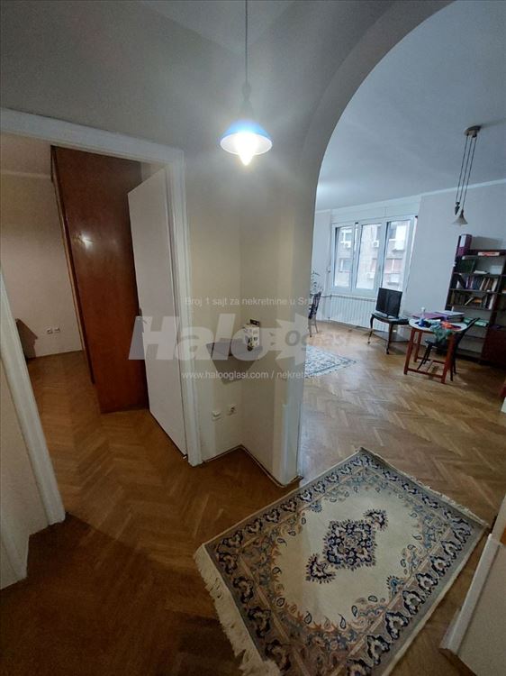 Dvosoban stan Palilulska pijaca — 2