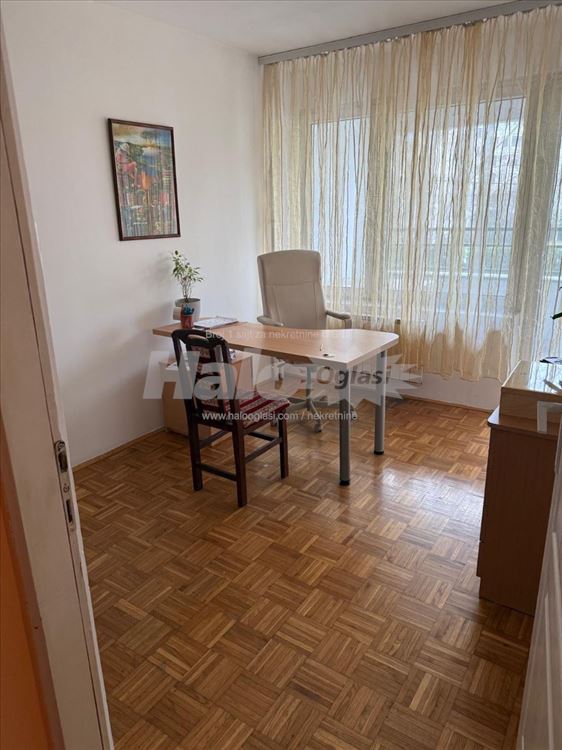 Dvosoban stan - Radnička, 64,5 m2 — 11