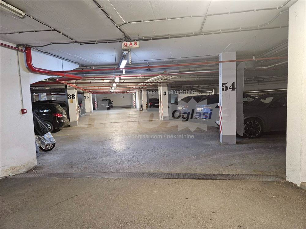 Dvosoban stan sa garažom na Banovom brdu, 53 mkv — 12