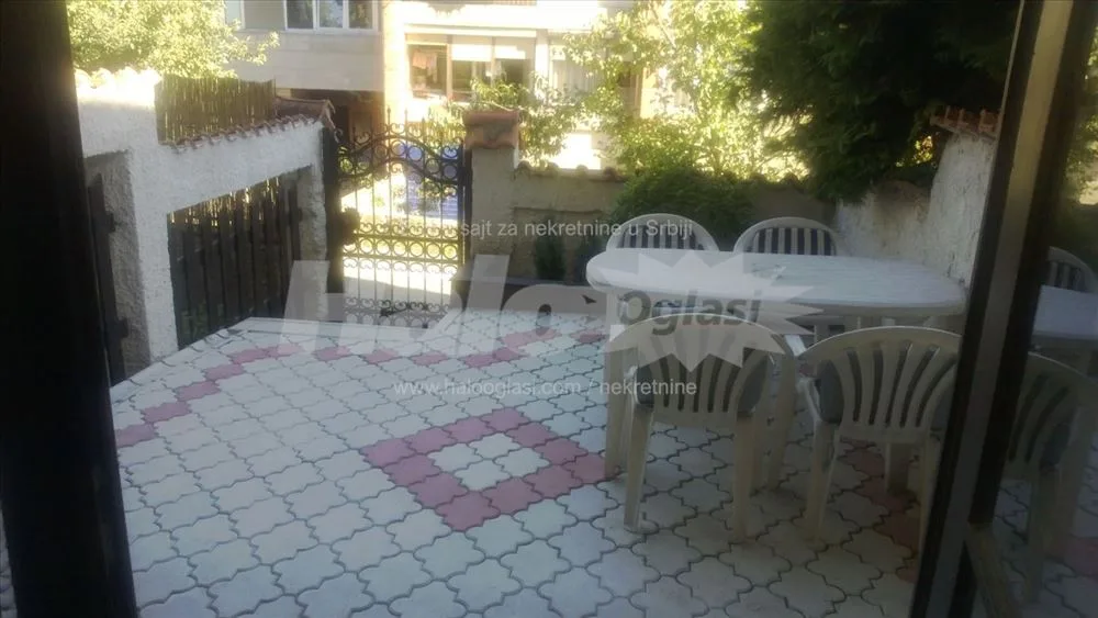 Dvosoban stan sa zasebnim dvorištem - Košutnjak — 12
