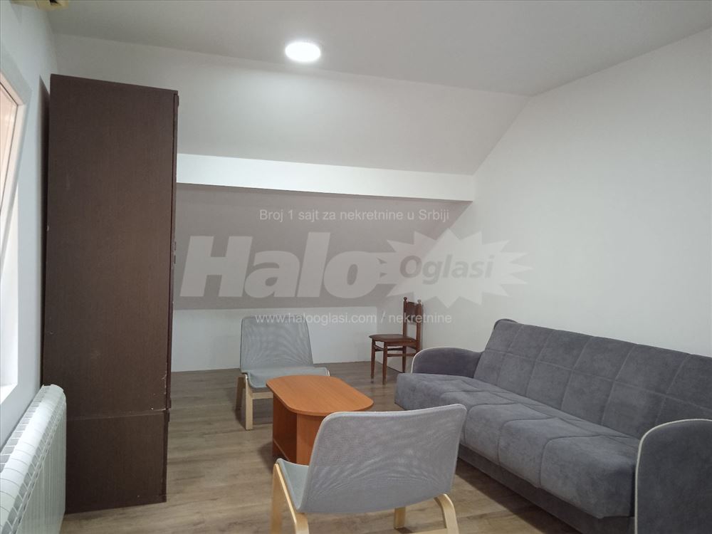 Dvosoban stan u potkrov. 55 m2 ,EG, WIFI,TV u ceni — 9