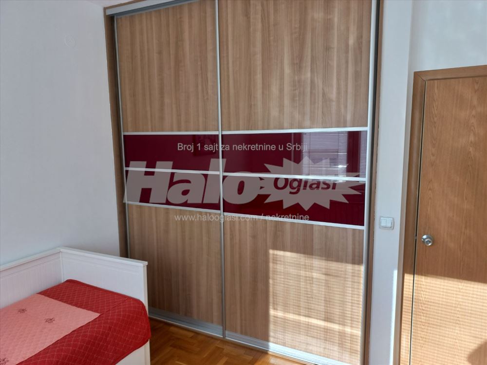 Dvosoban stan u učiteljskom naselju — 11