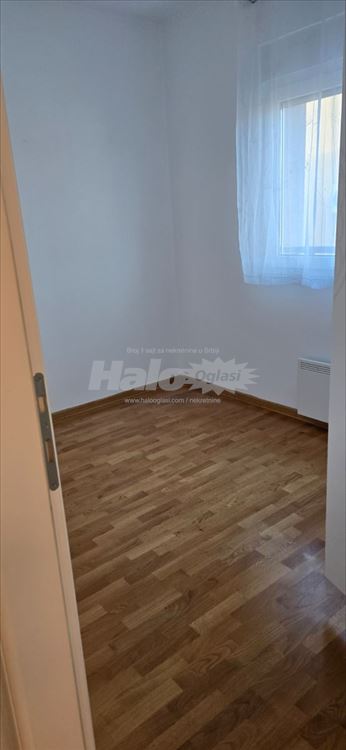 Dvosoban stan u Zemunu, Dobanovačka nova zgrada — 5