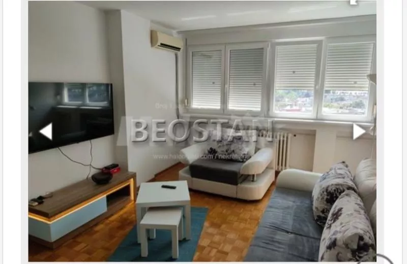 Dvosoban stan za izdavanje, Aleksandra Dubčeka 3, 990€, 50m² — 4