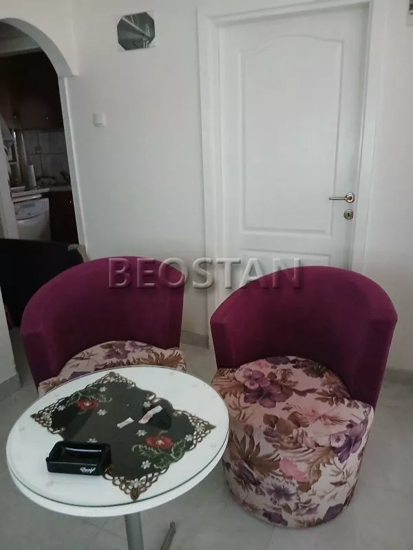 Dvosoban stan za izdavanje, Blok 1 - Fontana, 750€, 56m² — 4