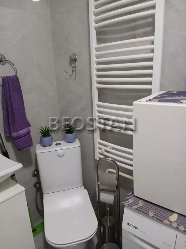 Dvosoban stan za izdavanje, Blok 1 - Fontana, 750€, 56m² — 5