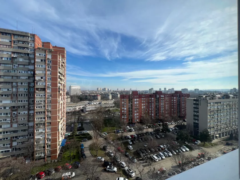 Dvosoban stan za izdavanje, Blok 4, 599€, 40m² — 4