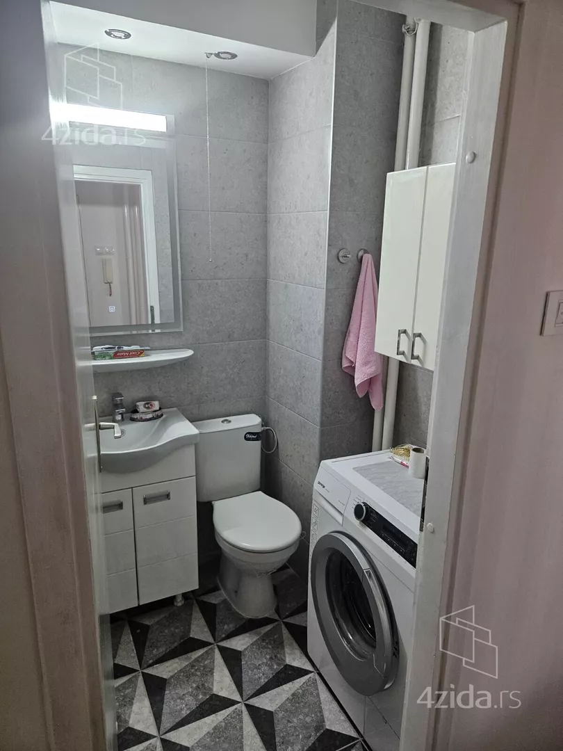 Dvosoban stan za izdavanje, Braće Jerkovića 195, 500€, 55m² — 3
