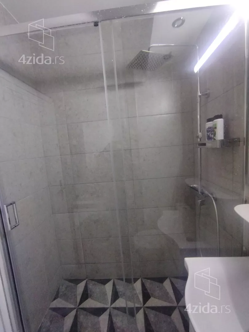 Dvosoban stan za izdavanje, Braće Jerkovića 195, 500€, 55m² — 4