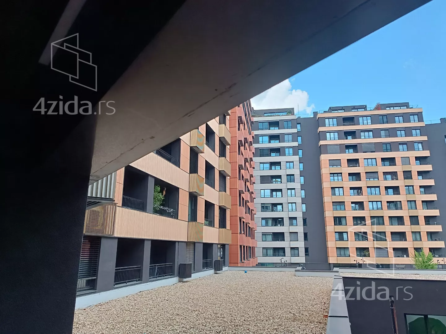 Dvosoban stan za izdavanje, Bulevar Vojvode Bojovića 14, 999€, 56m² — 4