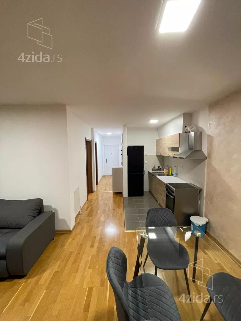 Dvosoban stan za izdavanje, Burgerovih, 500€, 55m² — 3