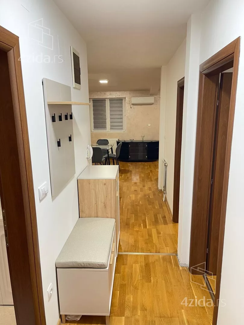 Dvosoban stan za izdavanje, Burgerovih, 500€, 55m² — 5