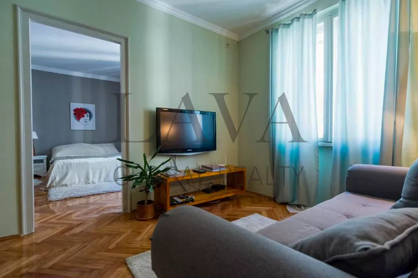 Dvosoban stan za izdavanje, Čarlija Čaplina 7, 600€, 50m² — 4