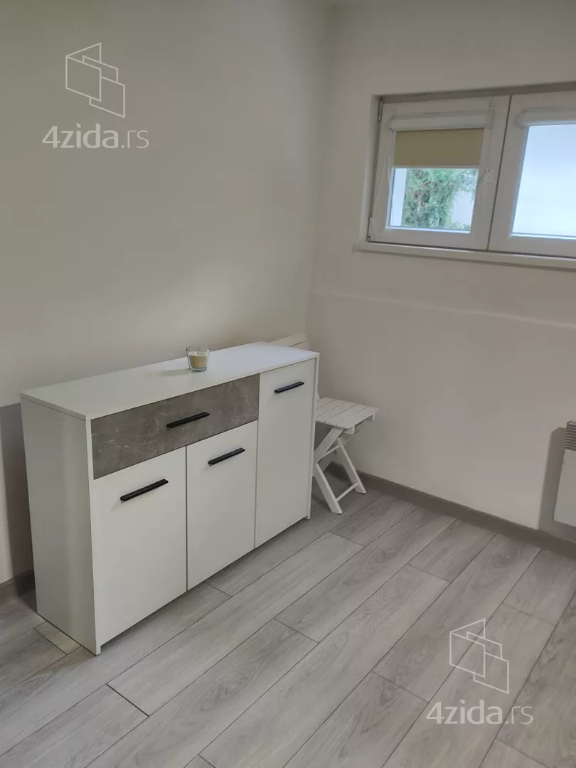 Dvosoban stan za izdavanje, Centar, 350€, 50m² — 8