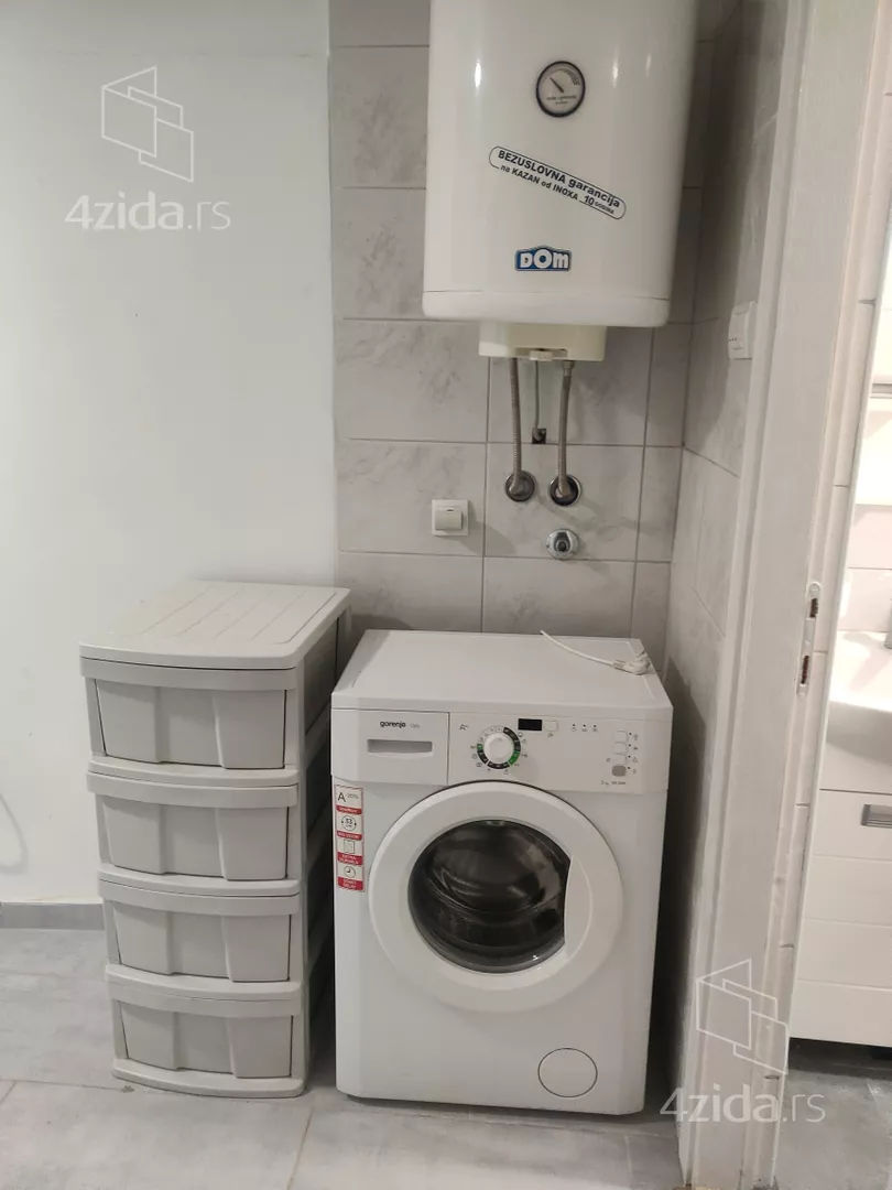 Dvosoban stan za izdavanje, Centar, 350€, 50m² — 13
