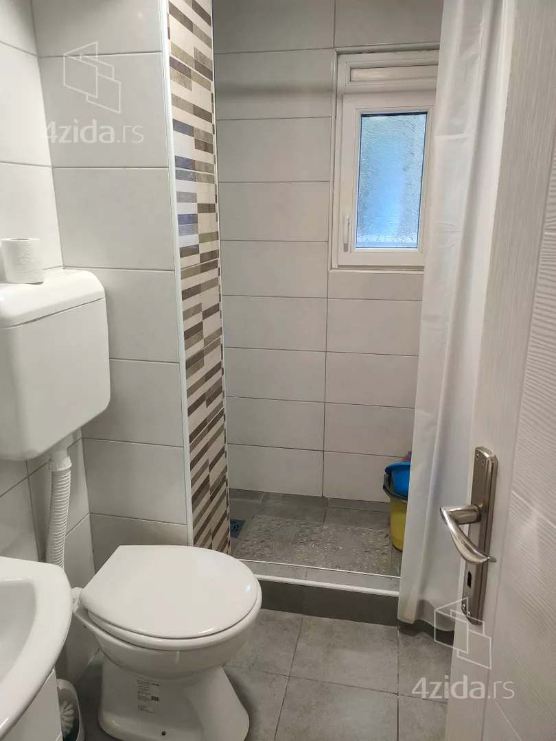 Dvosoban stan za izdavanje, Centar, 350€, 50m² — 14