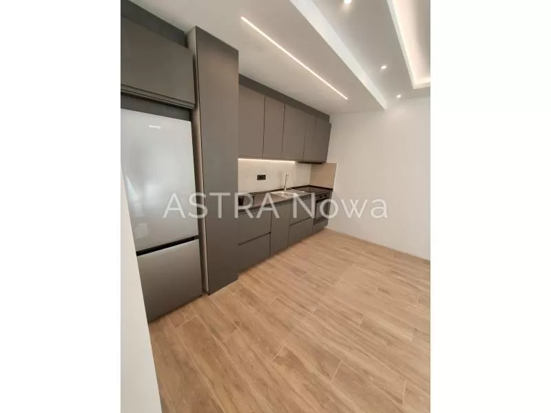 Dvosoban stan za izdavanje, Crveni Krst Vračar, 700€, 40m² — 2