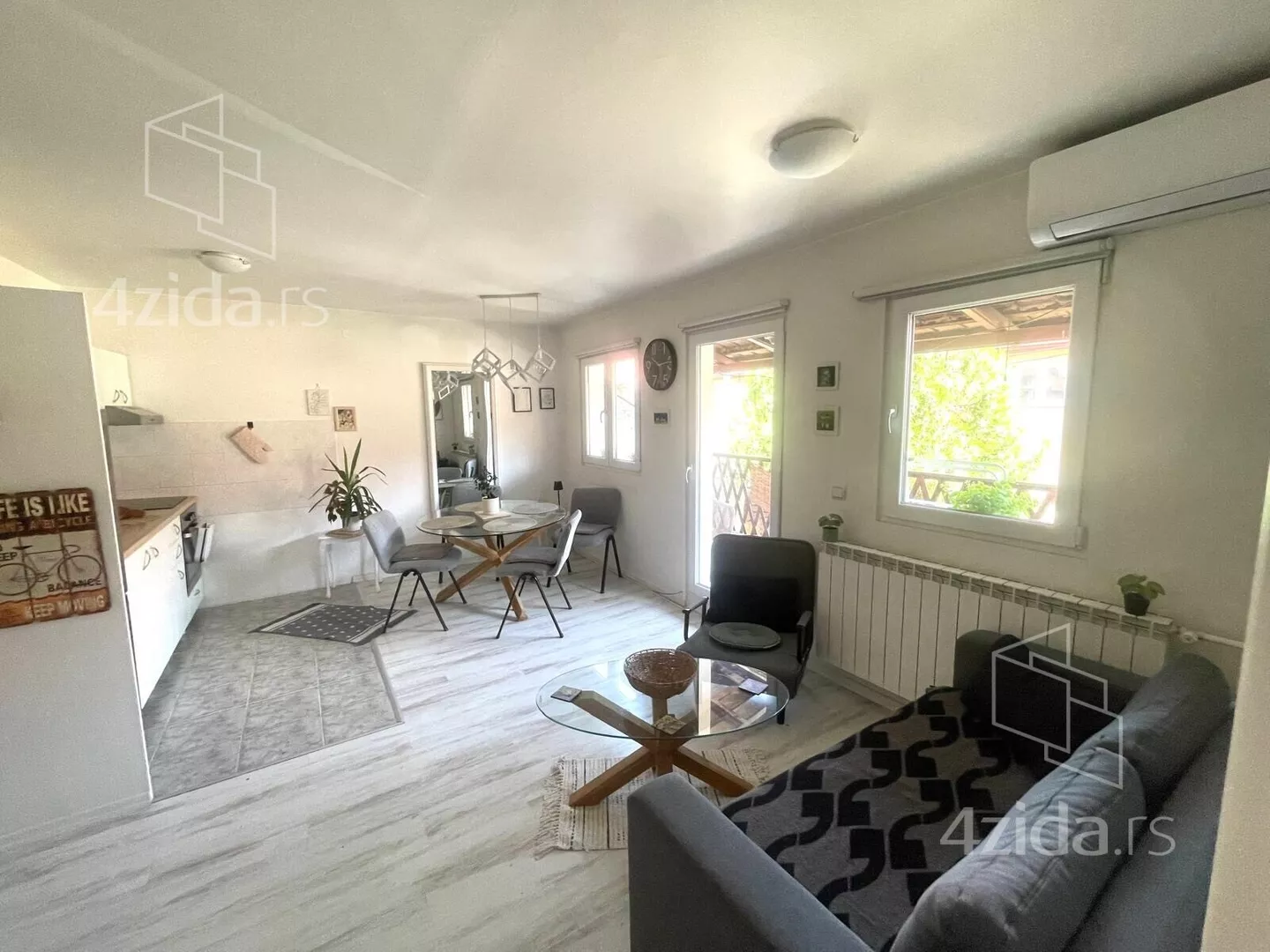 Dvosoban stan za izdavanje, Cvetkova Pijaca, 600€, 45m² — 4