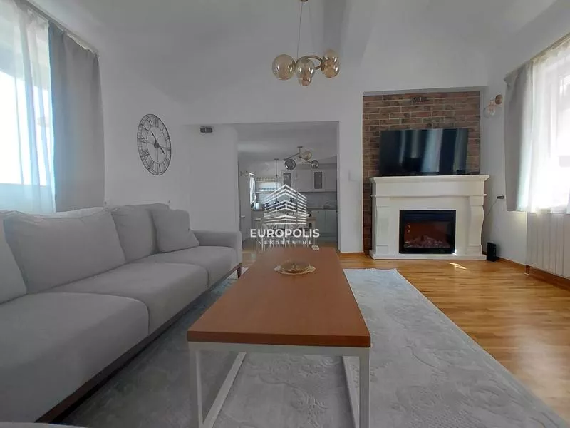 Dvosoban stan za izdavanje, Darinke Radović, 500€, 60m² — 3