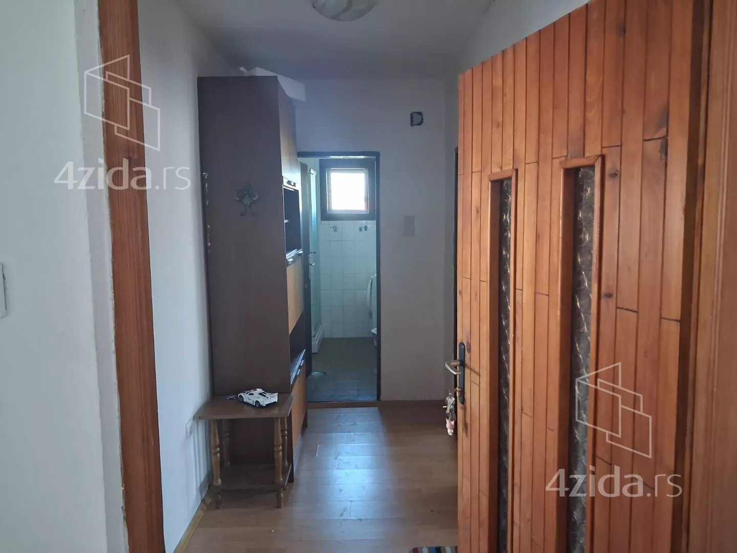 Dvosoban stan za izdavanje, Čedomira Popovića 6, 320€, 63m² — 3