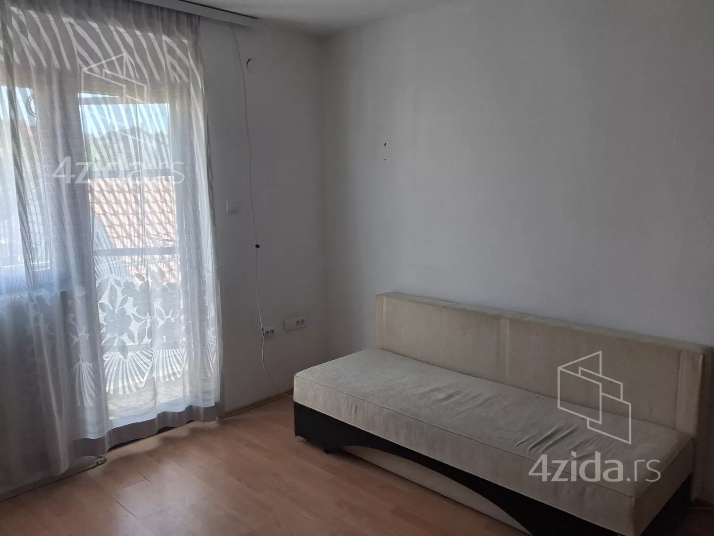 Dvosoban stan za izdavanje, Čedomira Popovića 6, 320€, 63m² — 5