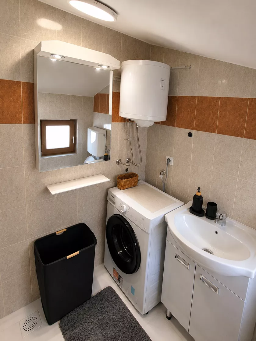 Dvosoban stan za izdavanje, Franca Bevka 22, 300€, 35m² — 5