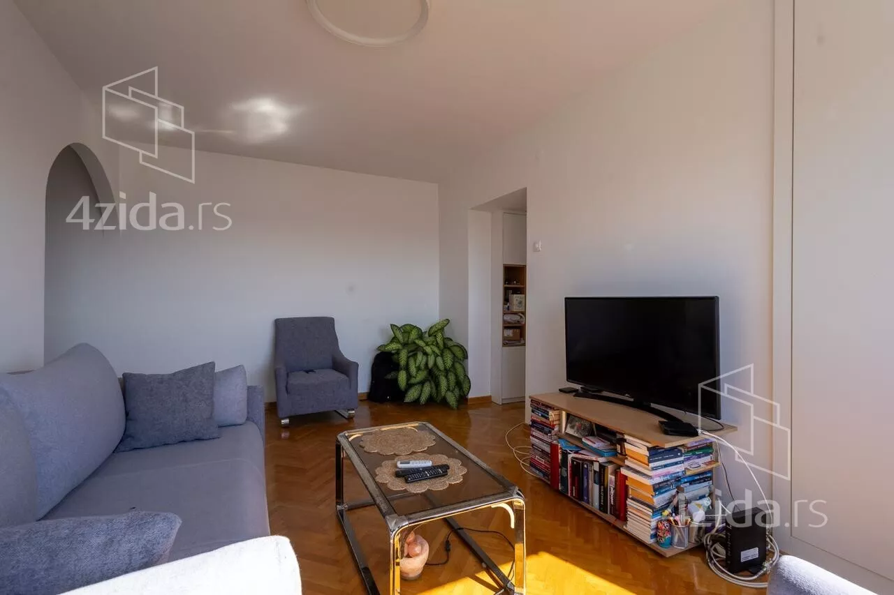 Dvosoban stan za izdavanje, Gospodar-Jovanova 39, 1.200€, 64m² — 7