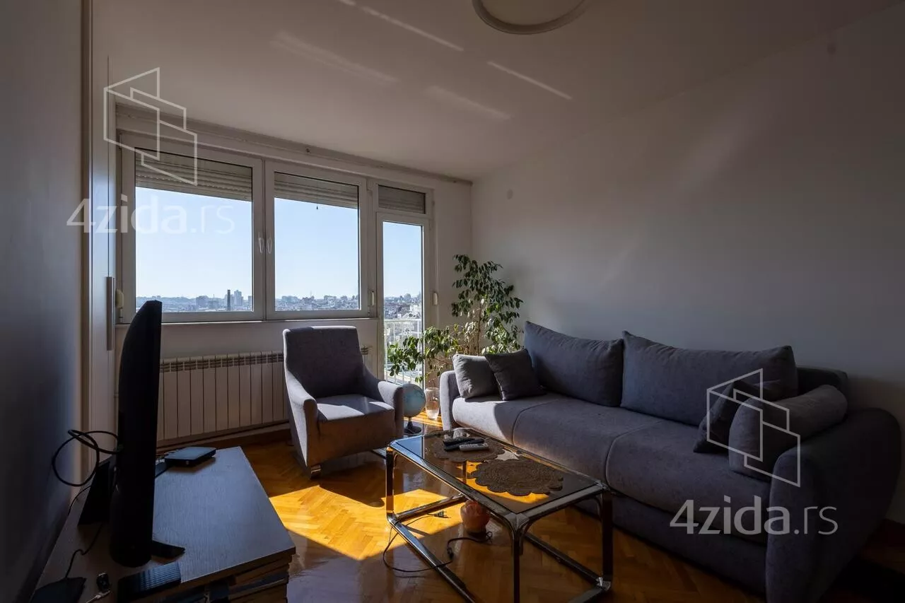 Dvosoban stan za izdavanje, Gospodar-Jovanova 39, 1.200€, 64m² — 13