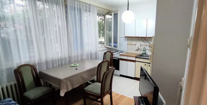 Dvosoban stan za izdavanje, Hotel YU, 550€, 47m² — 5