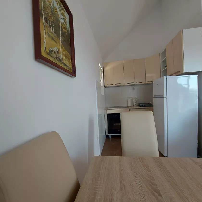 Dvosoban stan za izdavanje, Jedanaeste Krajiške Divizije 37, 400€, 43m² — 5