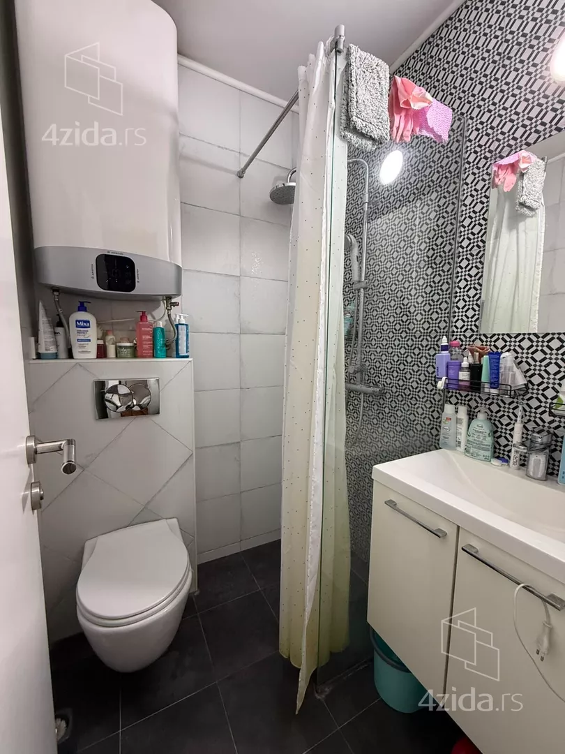 Dvosoban stan za izdavanje, Južni Bulevar 53, 650€, 40m² — 7
