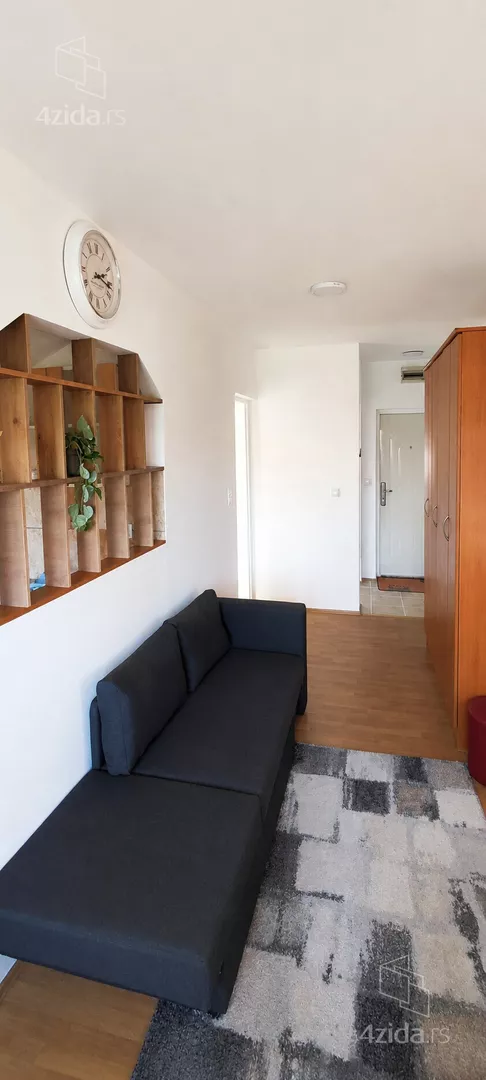 Dvosoban stan za izdavanje, Kajuhova, 320€, 40m² — 3