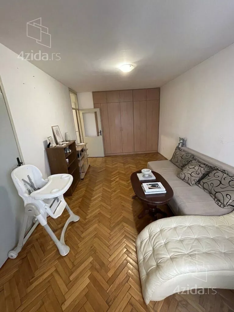 Dvosoban stan za izdavanje, Kneza Danila 12, 750€, 52m² — 2
