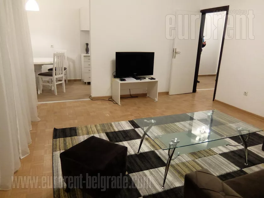 Dvosoban stan za izdavanje, Kneza Danila 4a, 700€, 44m² — 2