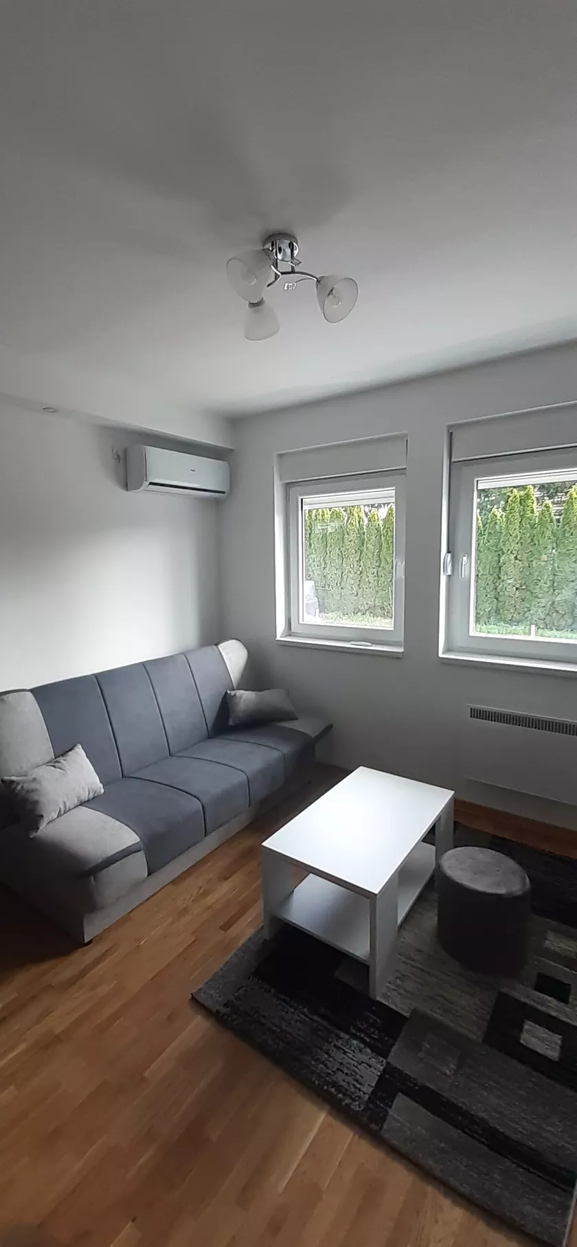 Dvosoban stan za izdavanje, Niška, 430€, 50m² — 4