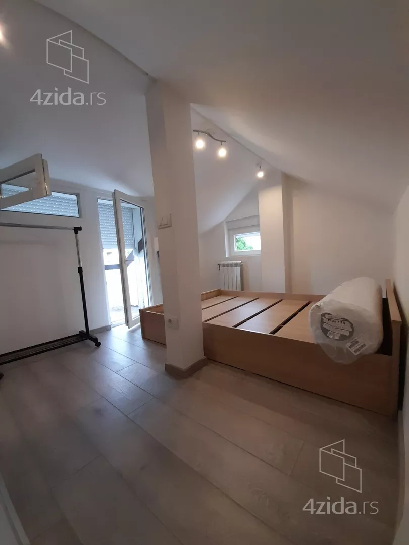 Dvosoban stan za izdavanje, Odeska 6, 450€, 35m² — 3