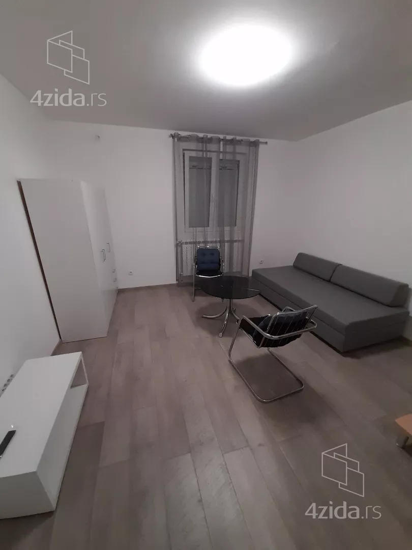 Dvosoban stan za izdavanje, Odeska 6, 450€, 35m² — 5