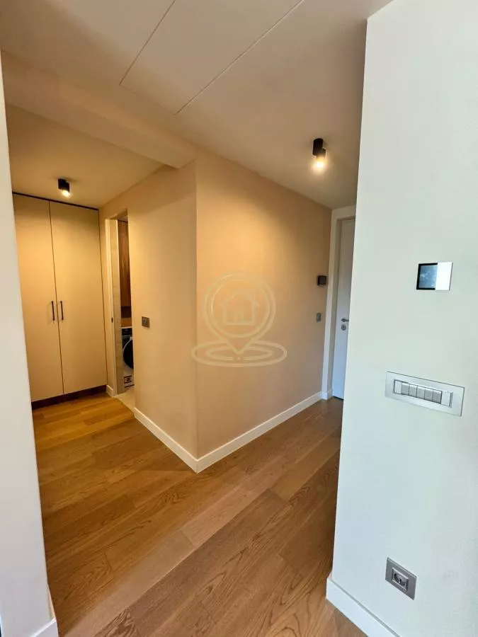 Dvosoban stan za izdavanje, Omladinskih Brigada 86G, 1.100€, 53m² — 2