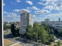 Dvosoban stan za izdavanje, Pariske Komune 2, 600€, 41m² — 9