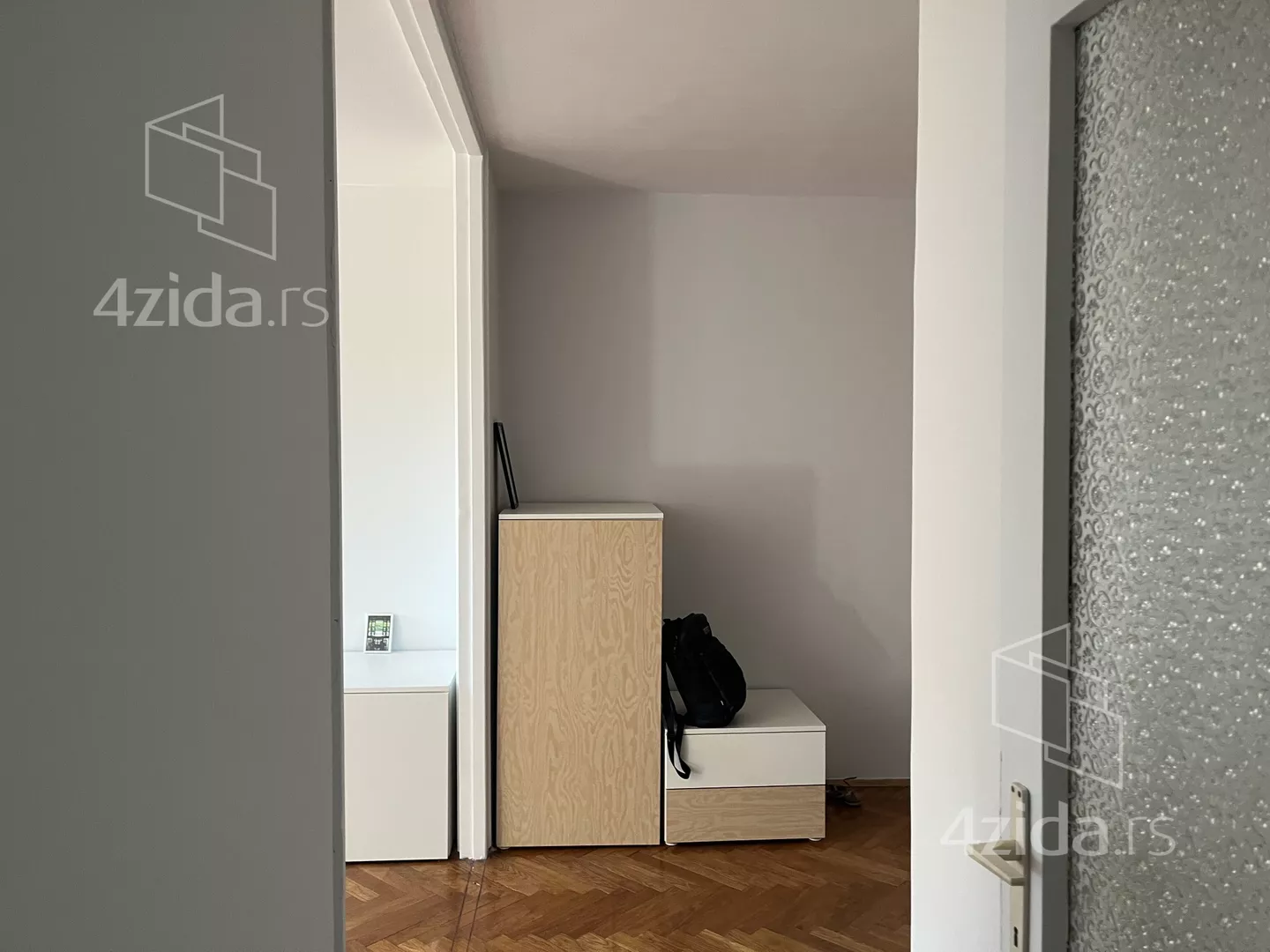 Dvosoban stan za izdavanje, Pariske Komune 8, 800€, 60m² — 4